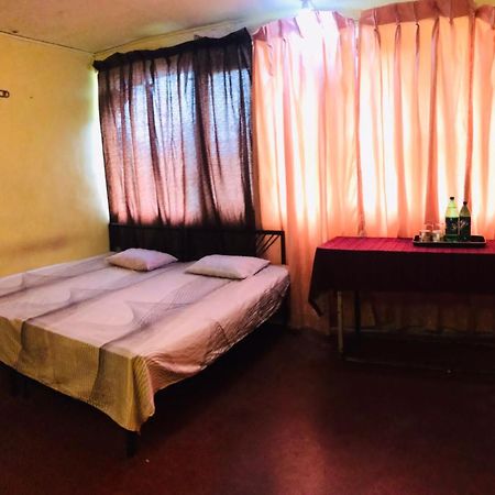 Coca Cola Hostel Malabe Экстерьер фото